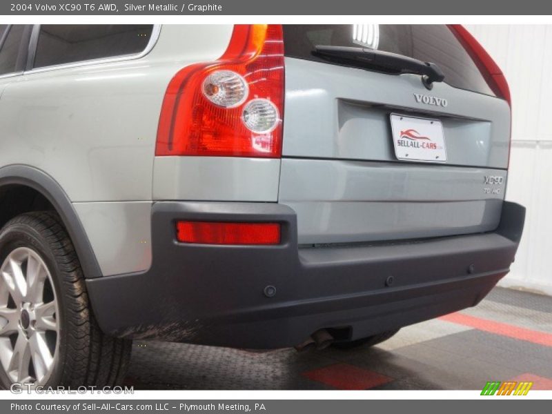 Silver Metallic / Graphite 2004 Volvo XC90 T6 AWD