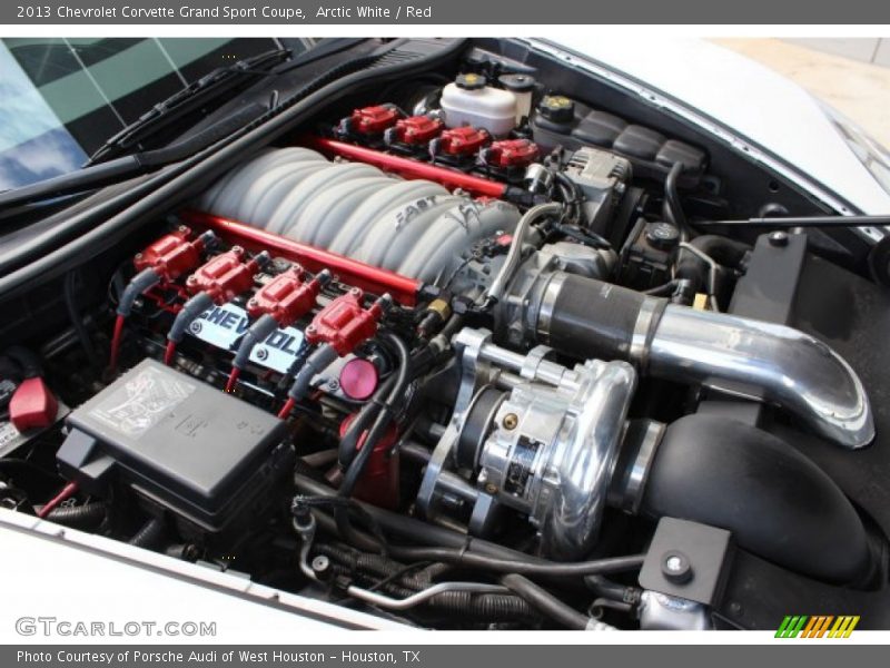 Arctic White / Red 2013 Chevrolet Corvette Grand Sport Coupe