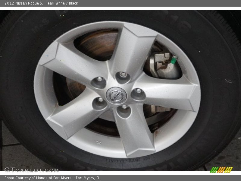 Pearl White / Black 2012 Nissan Rogue S