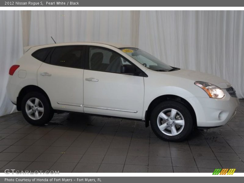 Pearl White / Black 2012 Nissan Rogue S