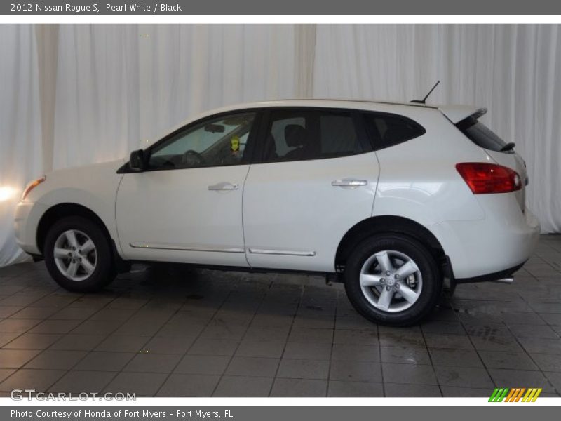 Pearl White / Black 2012 Nissan Rogue S