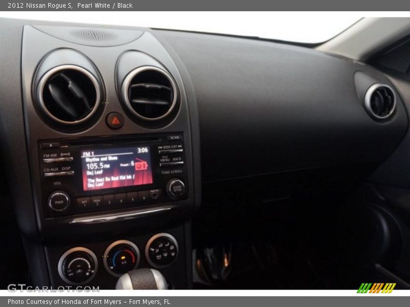 Pearl White / Black 2012 Nissan Rogue S