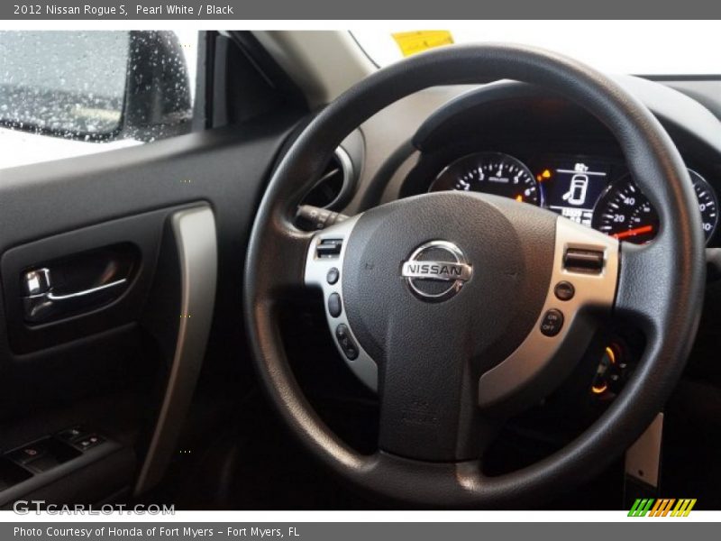 Pearl White / Black 2012 Nissan Rogue S