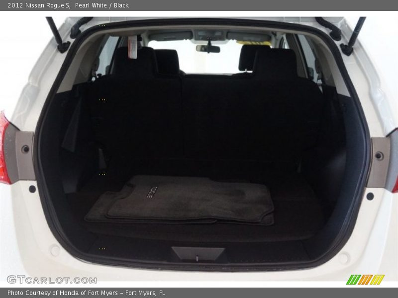 Pearl White / Black 2012 Nissan Rogue S