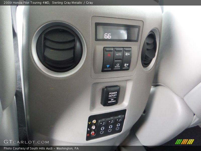 Sterling Gray Metallic / Gray 2009 Honda Pilot Touring 4WD