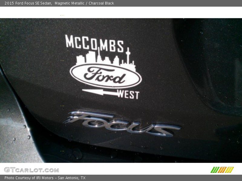 Magnetic Metallic / Charcoal Black 2015 Ford Focus SE Sedan