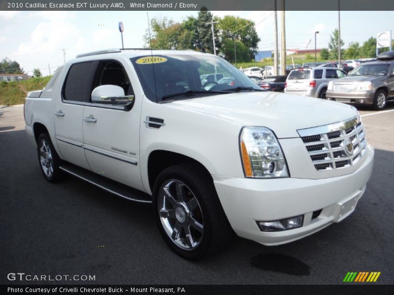 Front 3/4 View of 2010 Escalade EXT Luxury AWD