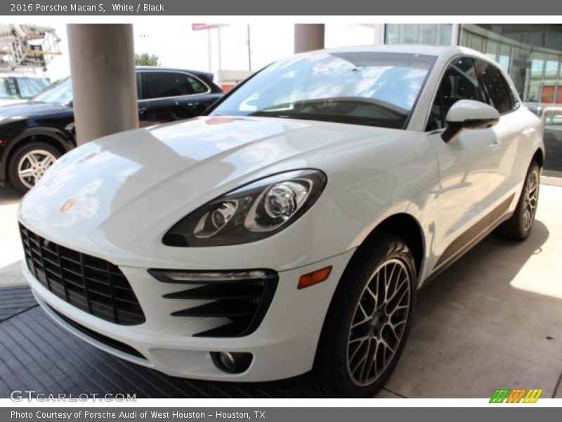 White / Black 2016 Porsche Macan S