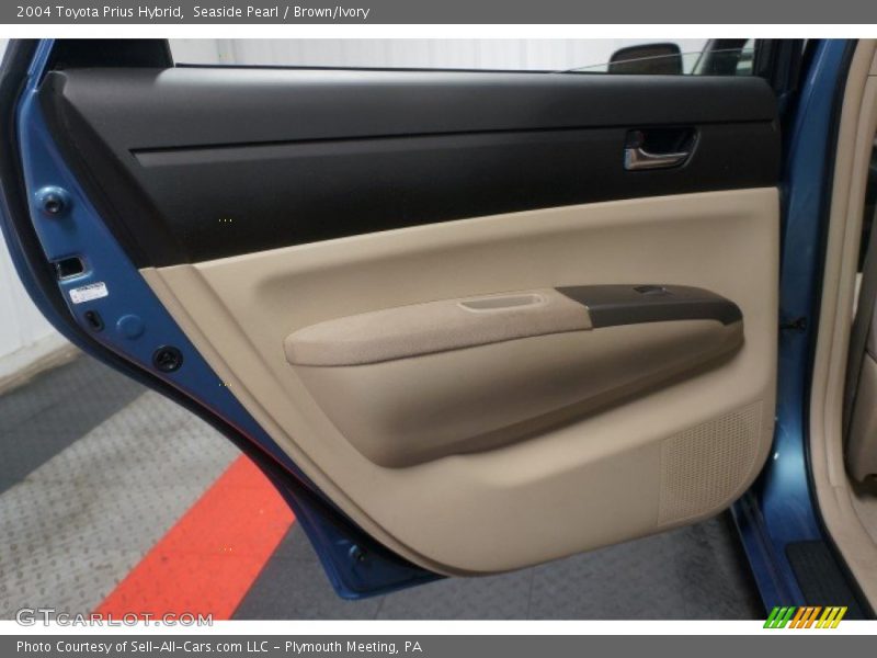 Seaside Pearl / Brown/Ivory 2004 Toyota Prius Hybrid