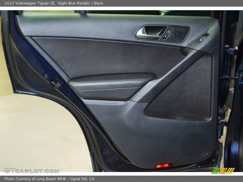 Night Blue Metallic / Black 2013 Volkswagen Tiguan SE