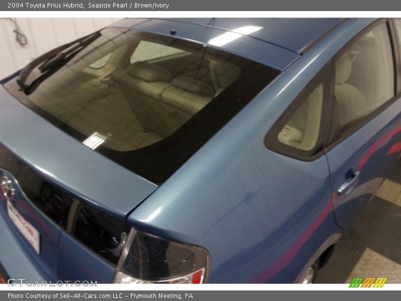 Seaside Pearl / Brown/Ivory 2004 Toyota Prius Hybrid