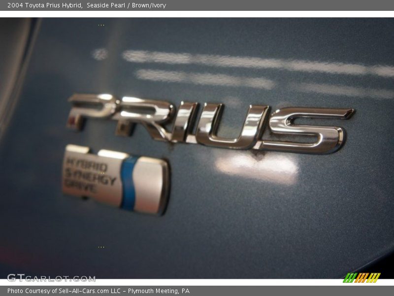 Seaside Pearl / Brown/Ivory 2004 Toyota Prius Hybrid