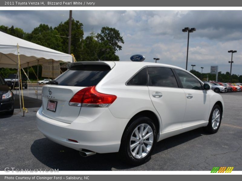 Blizzard Pearl White / Ivory 2011 Toyota Venza I4