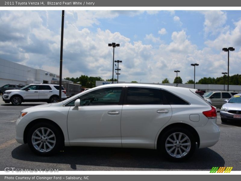Blizzard Pearl White / Ivory 2011 Toyota Venza I4