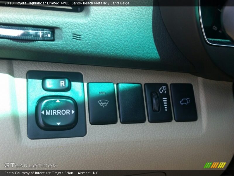 Sandy Beach Metallic / Sand Beige 2010 Toyota Highlander Limited 4WD