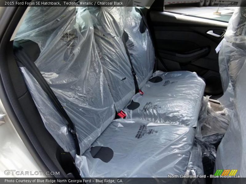 Tectonic Metallic / Charcoal Black 2015 Ford Focus SE Hatchback