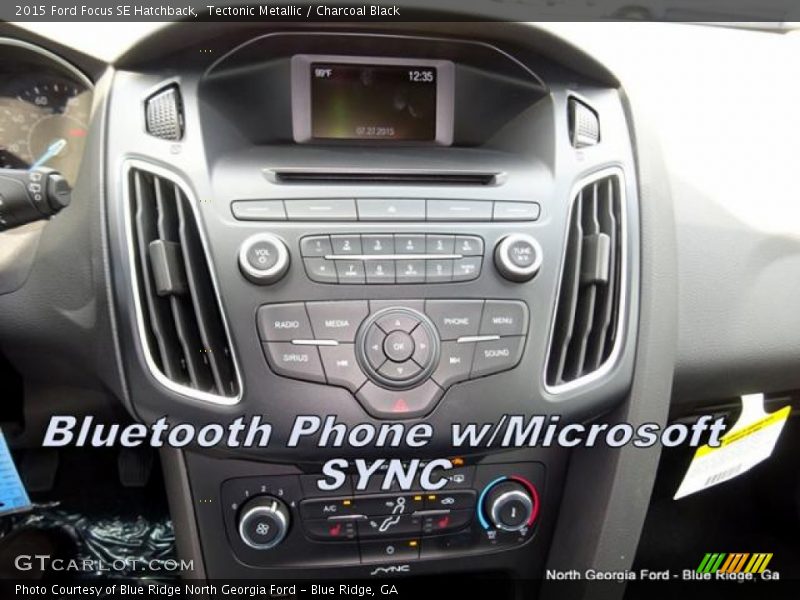 Tectonic Metallic / Charcoal Black 2015 Ford Focus SE Hatchback