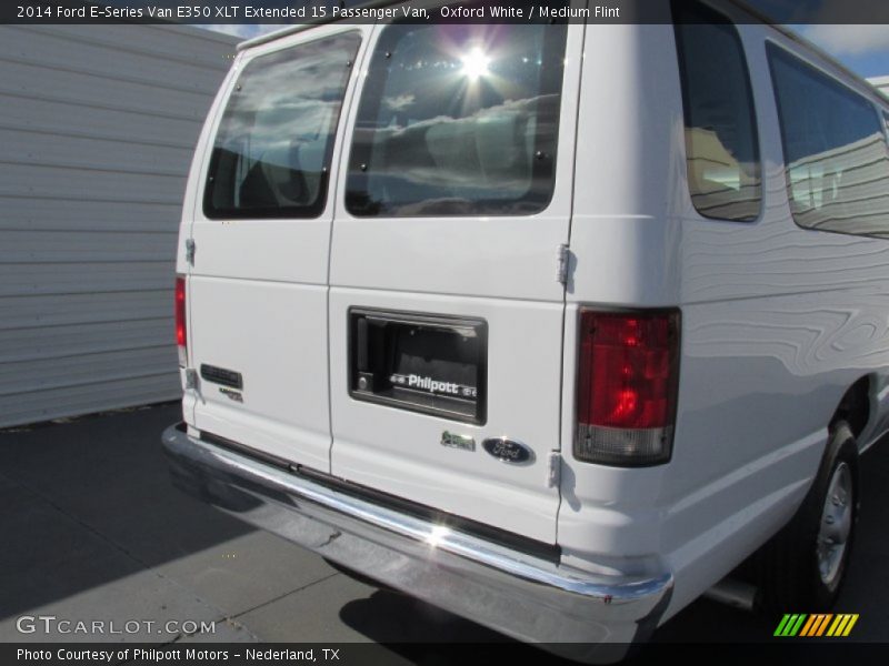 Oxford White / Medium Flint 2014 Ford E-Series Van E350 XLT Extended 15 Passenger Van
