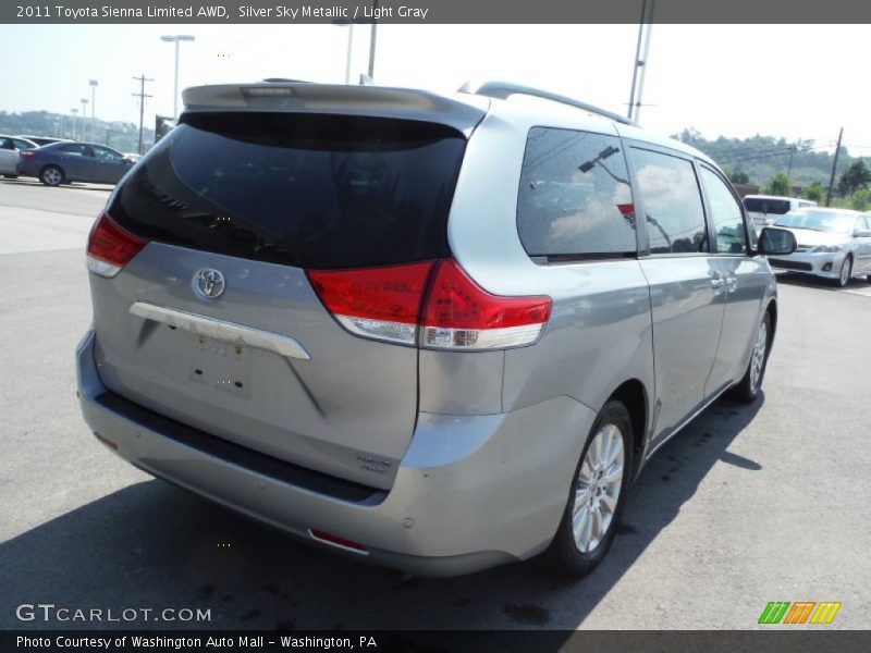 Silver Sky Metallic / Light Gray 2011 Toyota Sienna Limited AWD