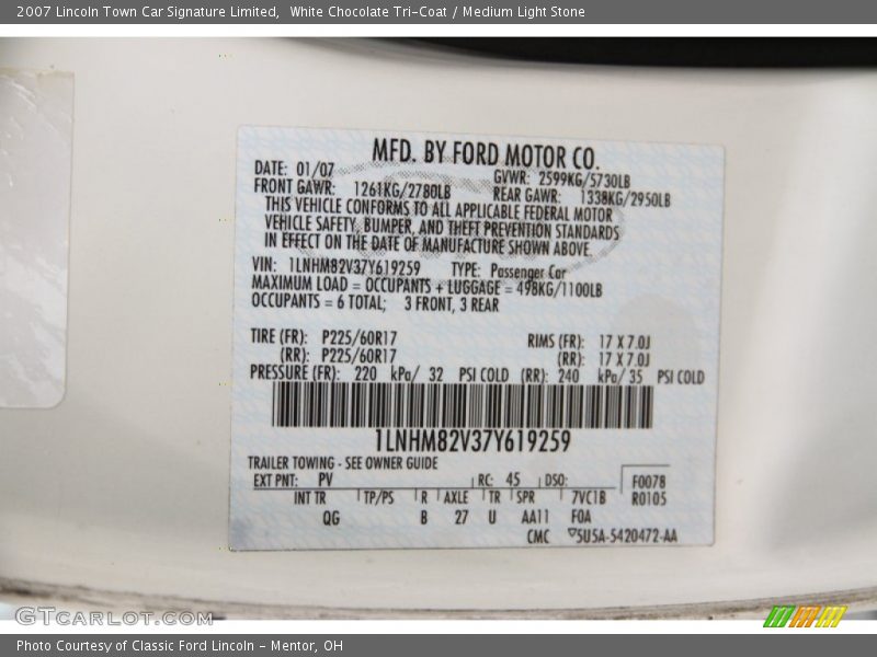 White Chocolate Tri-Coat / Medium Light Stone 2007 Lincoln Town Car Signature Limited