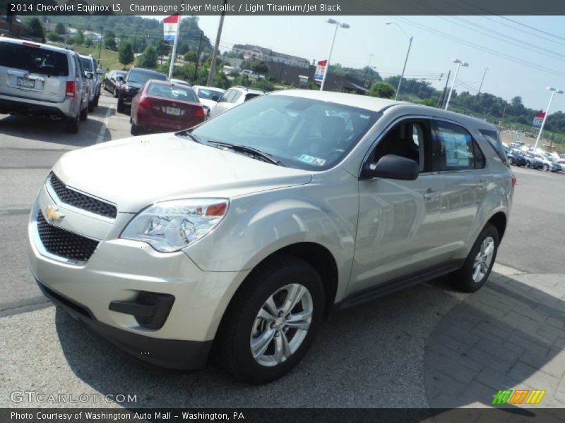 Front 3/4 View of 2014 Equinox LS