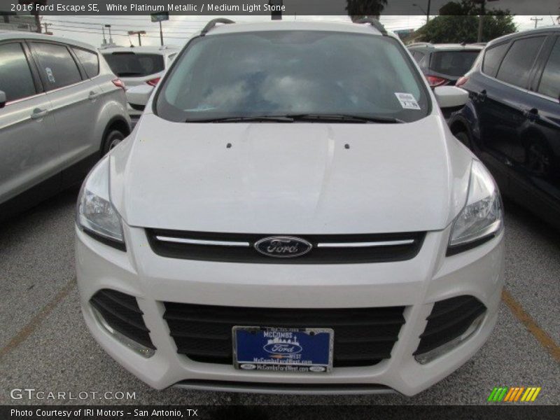 White Platinum Metallic / Medium Light Stone 2016 Ford Escape SE