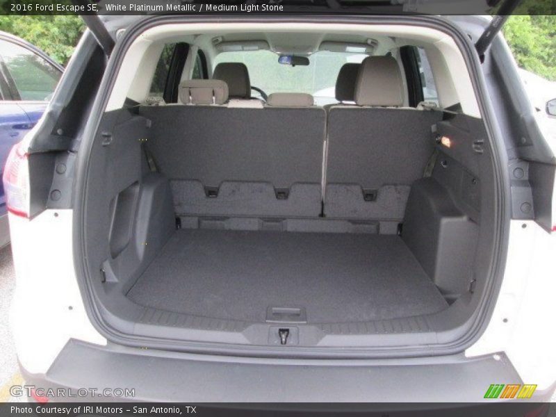 White Platinum Metallic / Medium Light Stone 2016 Ford Escape SE