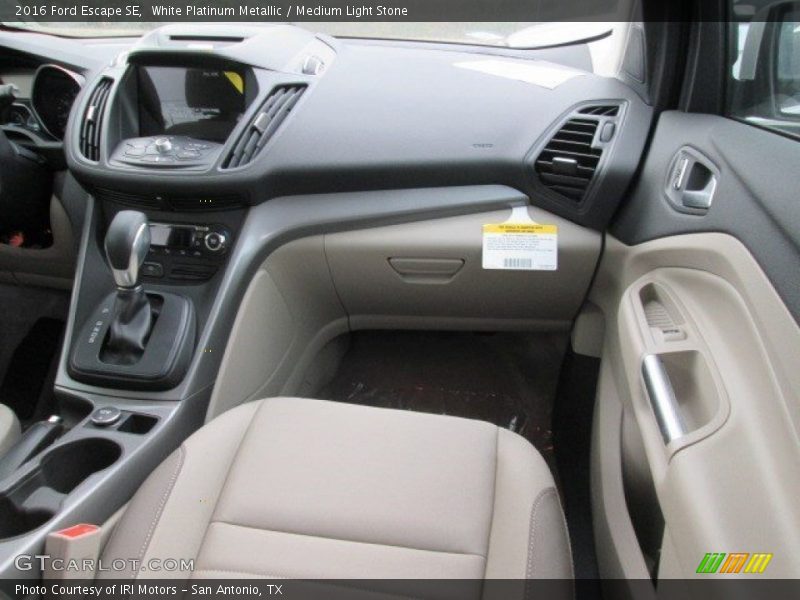 White Platinum Metallic / Medium Light Stone 2016 Ford Escape SE