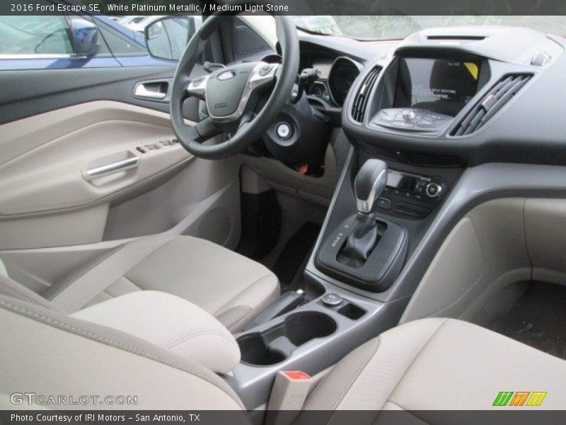 White Platinum Metallic / Medium Light Stone 2016 Ford Escape SE