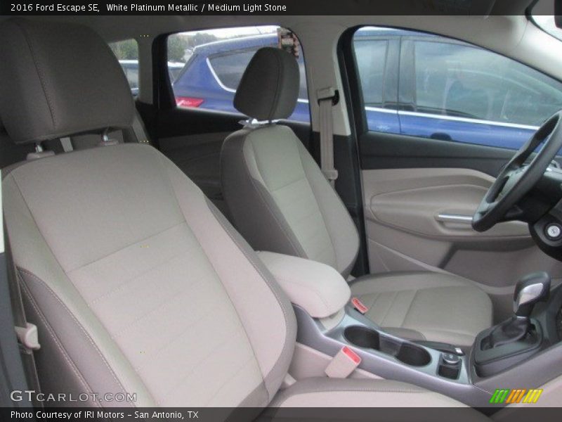 White Platinum Metallic / Medium Light Stone 2016 Ford Escape SE