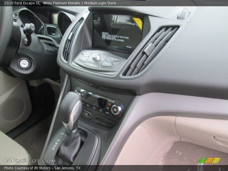 White Platinum Metallic / Medium Light Stone 2016 Ford Escape SE