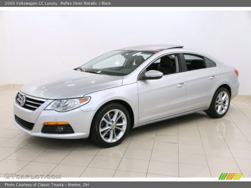 Front 3/4 View of 2009 CC Luxury