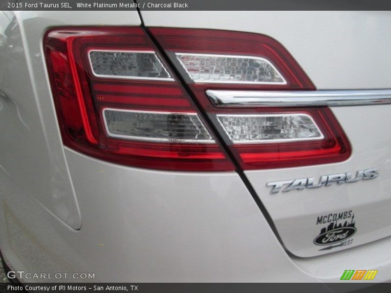 White Platinum Metallic / Charcoal Black 2015 Ford Taurus SEL
