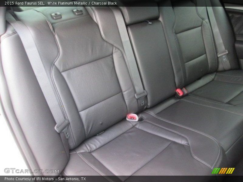 White Platinum Metallic / Charcoal Black 2015 Ford Taurus SEL