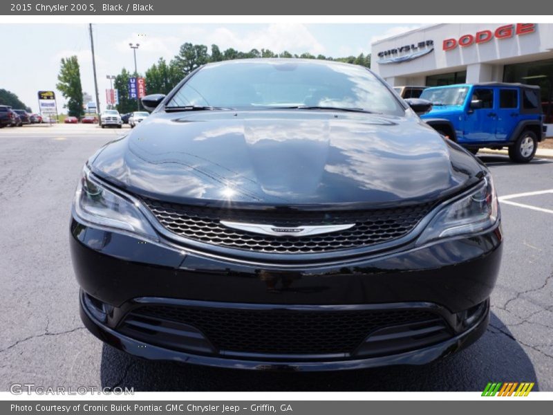 Black / Black 2015 Chrysler 200 S