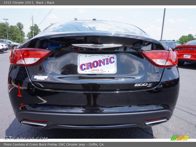 Black / Black 2015 Chrysler 200 S