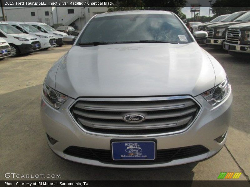 Ingot Silver Metallic / Charcoal Black 2015 Ford Taurus SEL