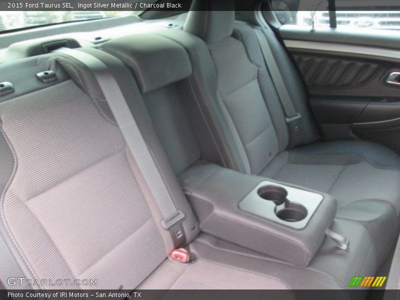 Ingot Silver Metallic / Charcoal Black 2015 Ford Taurus SEL