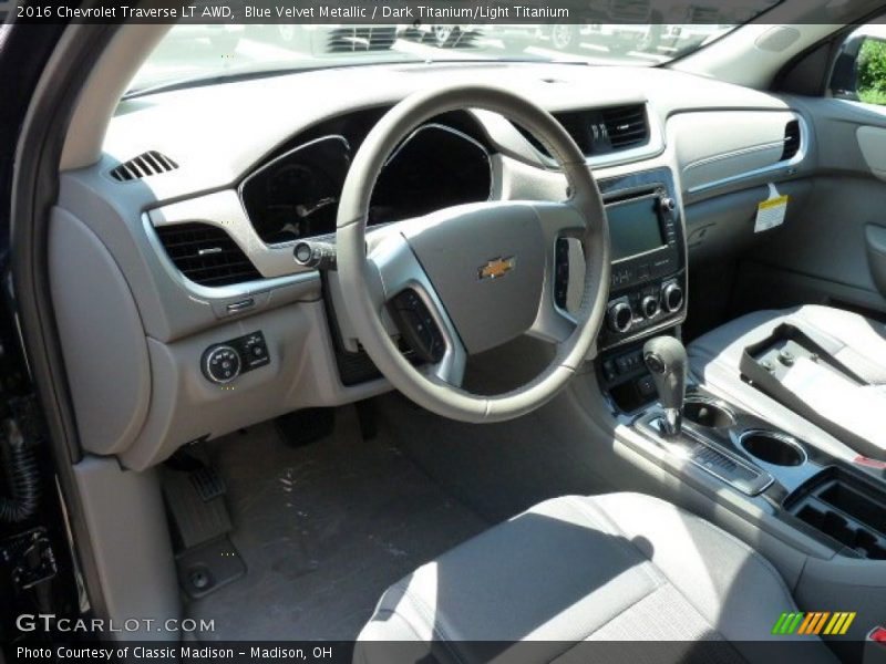 Blue Velvet Metallic / Dark Titanium/Light Titanium 2016 Chevrolet Traverse LT AWD