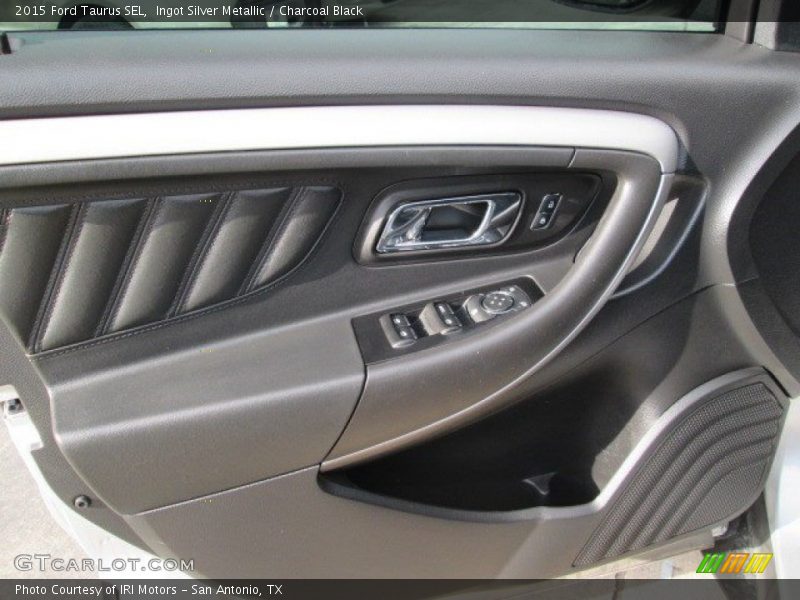 Ingot Silver Metallic / Charcoal Black 2015 Ford Taurus SEL