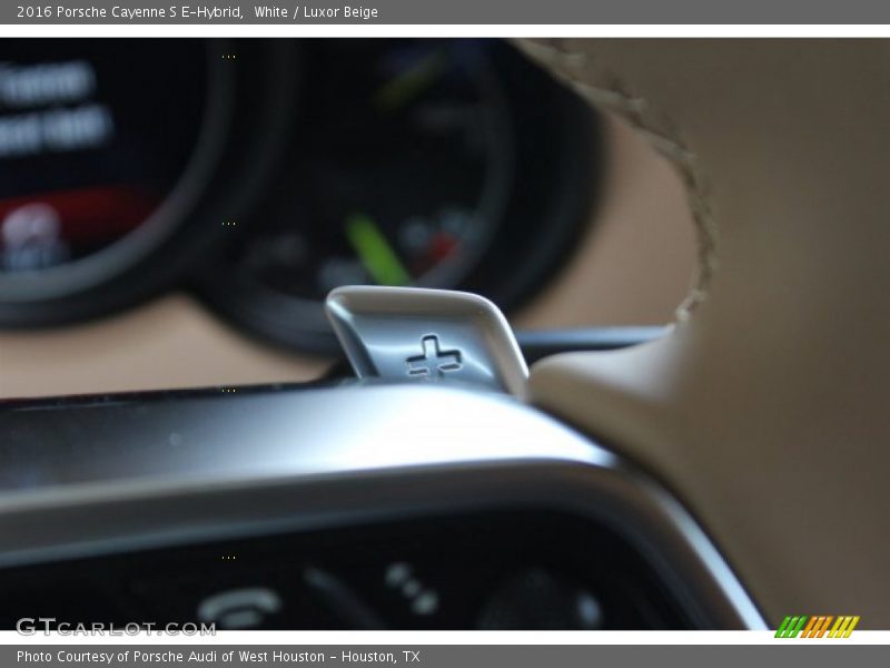 White / Luxor Beige 2016 Porsche Cayenne S E-Hybrid