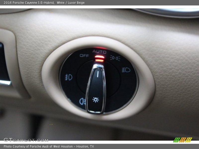 White / Luxor Beige 2016 Porsche Cayenne S E-Hybrid