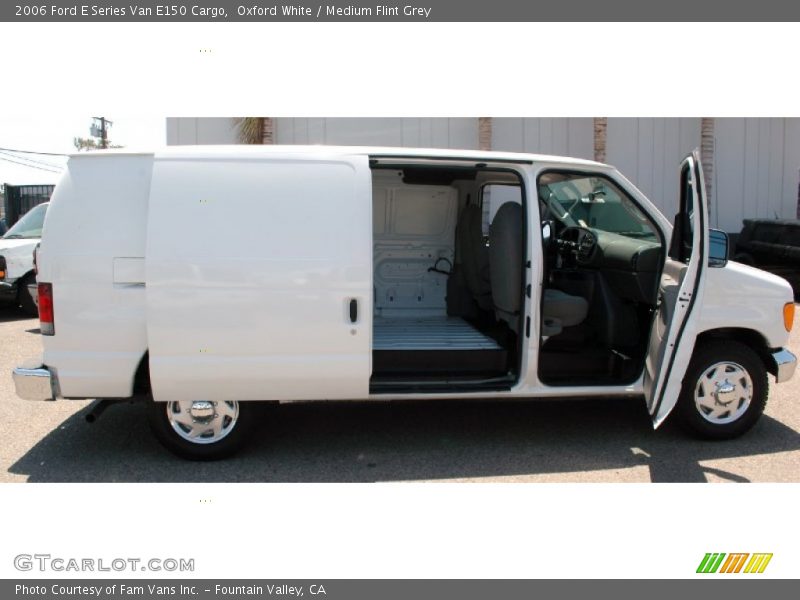 Oxford White / Medium Flint Grey 2006 Ford E Series Van E150 Cargo