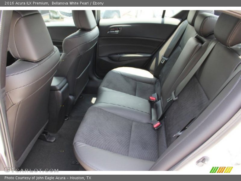 Bellanova White Pearl / Ebony 2016 Acura ILX Premium