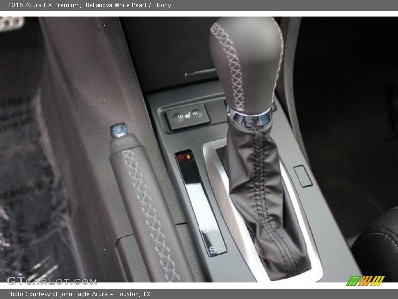 Bellanova White Pearl / Ebony 2016 Acura ILX Premium