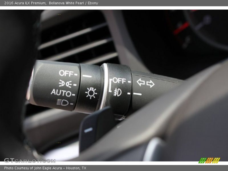 Bellanova White Pearl / Ebony 2016 Acura ILX Premium