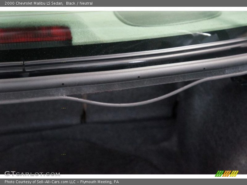 Black / Neutral 2000 Chevrolet Malibu LS Sedan