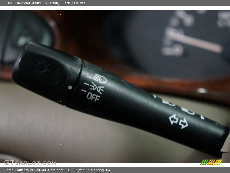 Black / Neutral 2000 Chevrolet Malibu LS Sedan