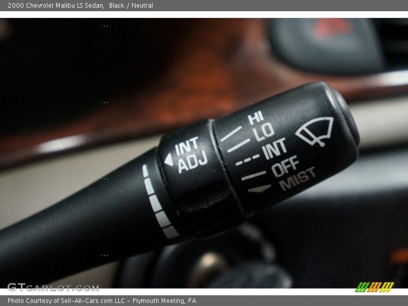 Black / Neutral 2000 Chevrolet Malibu LS Sedan