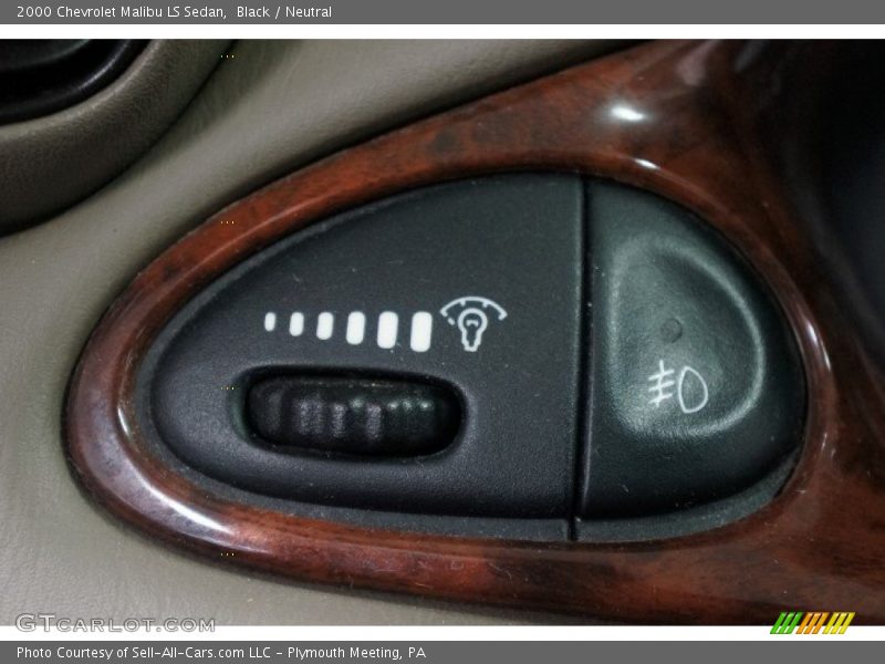 Black / Neutral 2000 Chevrolet Malibu LS Sedan